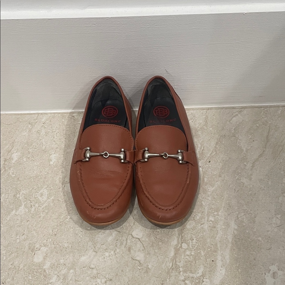 Children's Tan Loafers with Metal Accent